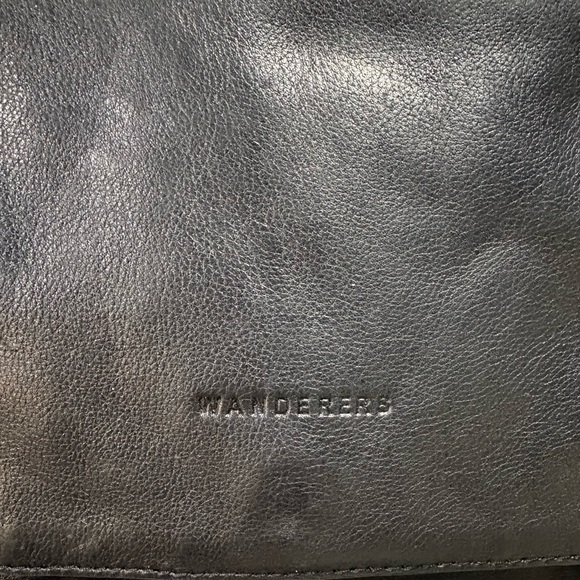 Wanderers Trieste Leather Crossbody Bag - Picture 2 of 13